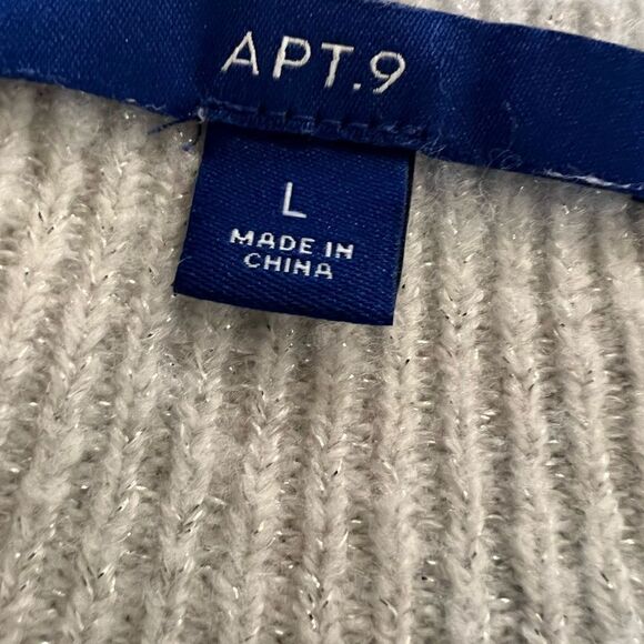 Gorgeous sparkly rhinestone & bead embellished Apt. 9 size L sweater - Picture 6 of 6